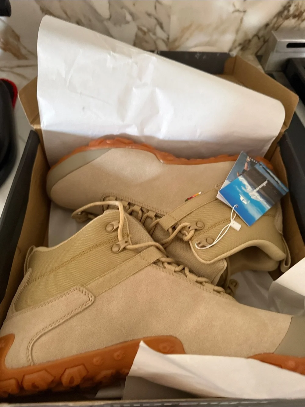 Brand New with Tags Men's Tan Lace-Up Casual Boots
